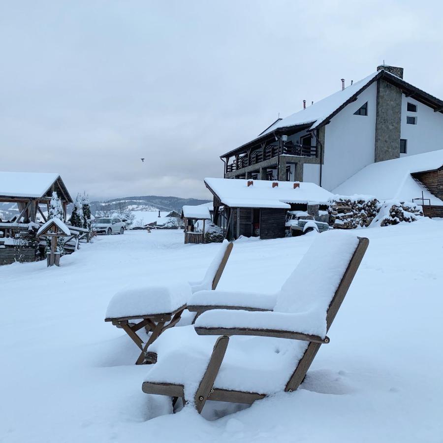 Casa Bradet Guest House Întorsura Buzăului Eksteriør bilde